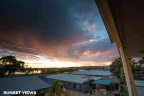 Sunsets on Murchison Full House - Kalbarri WA